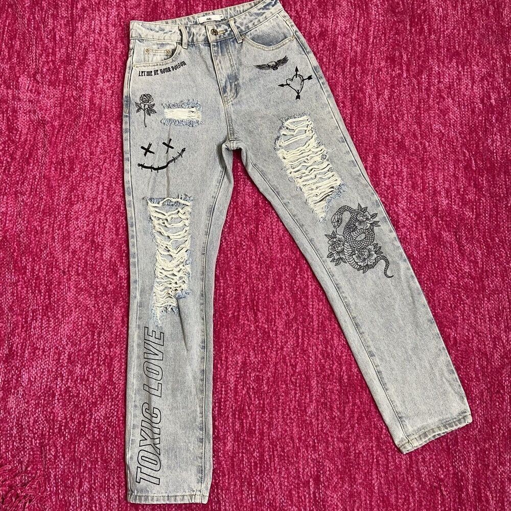 Adika Toxic Love High Rise Graphic Jeans Light Wash Blue Size Small